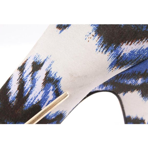 CYNTHIA VINCENT Blue & White Ikat Pattern “Didi” Round Toe Pumps Size 7 - Picture 6 of 9